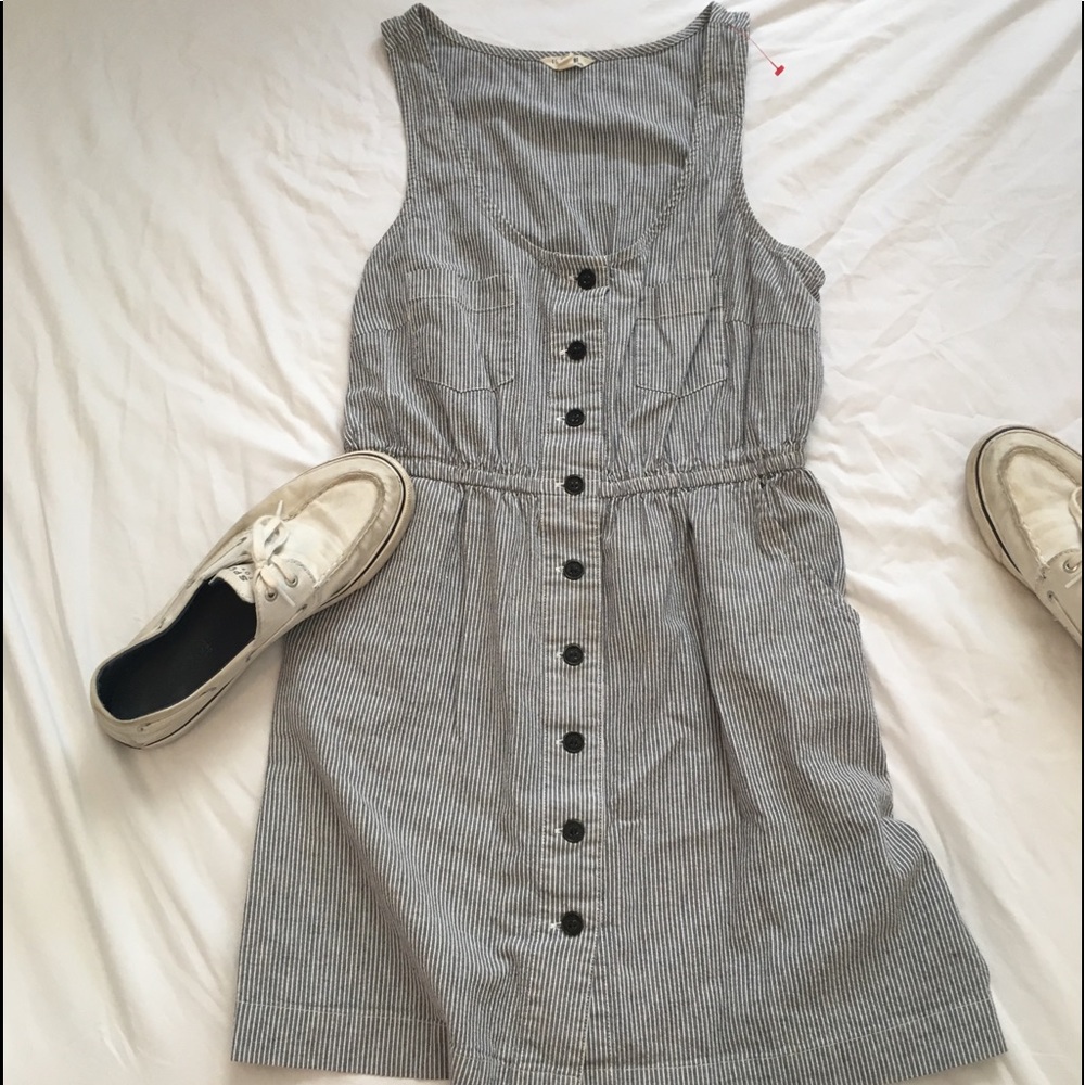 Striped Dress (w/ pockets !!!)